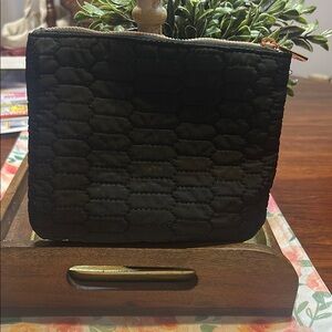 💥2/$10 Aimee Kestenberg Quilted Black cosmetic zipper travel organizer Pouch